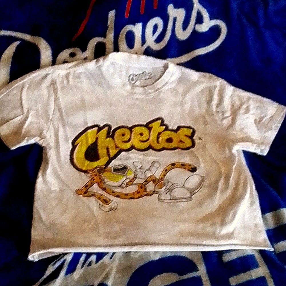 Girls XS Cheetos Shirt. White with image